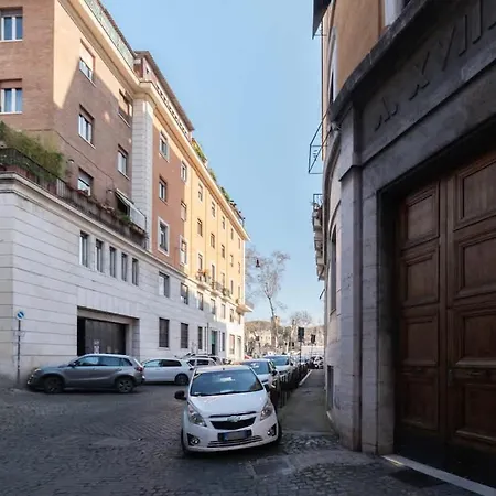 Moderno E Silenzioso A Trastevere Holiday home *