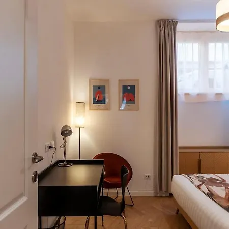 Moderno E Silenzioso A Trastevere Nyaraló *