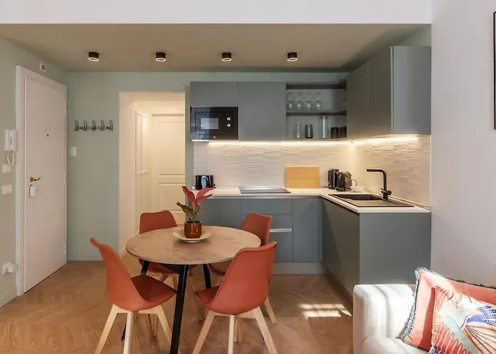 Moderno E Silenzioso A Trastevere Roma